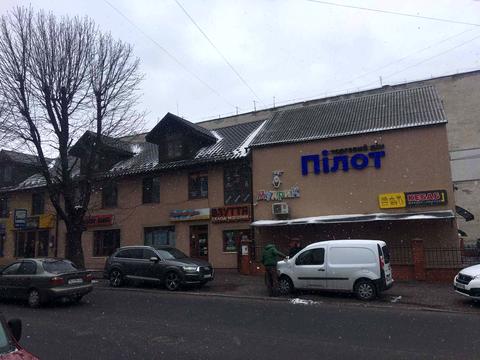 комерційна за адресою Трудова вул., 19