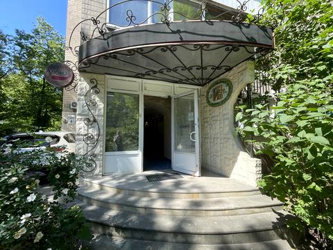 комерційна за адресою Ковпака вул., 4