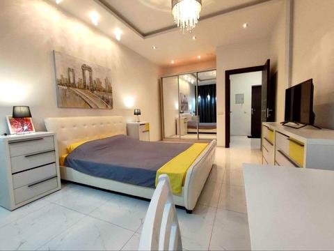 квартира за адресою Дніпровська набережна вул., 14-Б