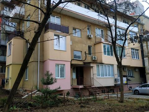 квартира за адресою Середня вул., 49