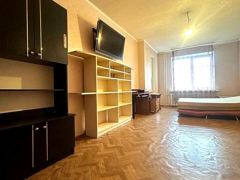 квартира за адресою Анни Ахматової вул., 16-Б