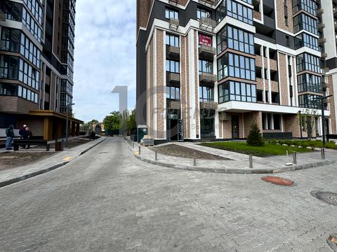комерційна за адресою Васильківська вул., 37-Г