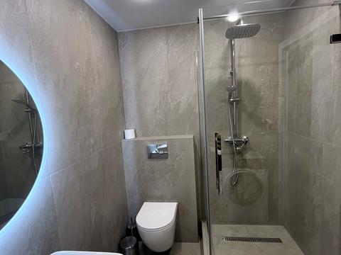 квартира за адресою Домбровського вул., 2а