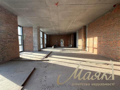 комерційна за адресою Андрія Верхогляда вул. (Михайла Драгомирова), 1-20