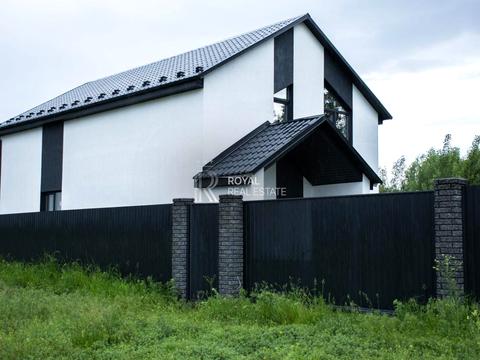 будинок за адресою с. Зазим'я, Квітнева вул.