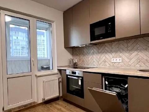 квартира за адресою Софії Русової вул., 7-Г