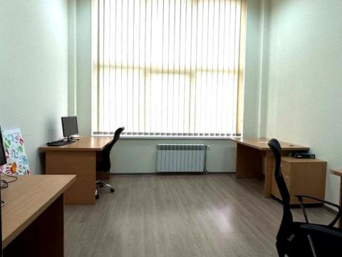 коммерческая по адресу Грушевського, 15