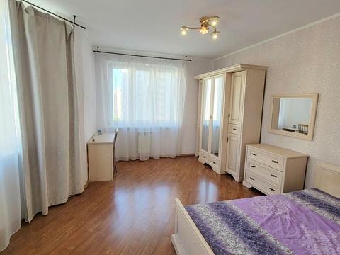 квартира за адресою Дніпровська набережна вул., 25