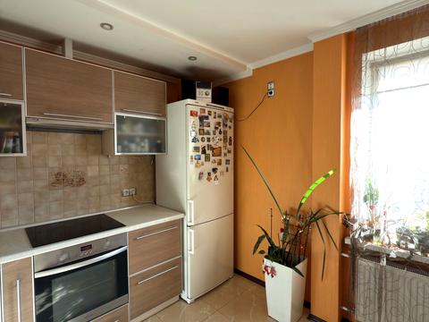 квартира за адресою Дарницький бульв., 8