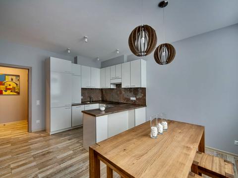 квартира за адресою Степана Рудницького вул. (Академіка Вільямса), 19/14