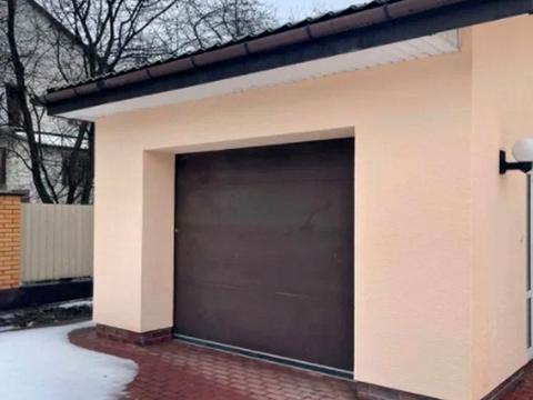 будинок за адресою с. Петропавлівська Борщагівка, Івана Багряного вул.