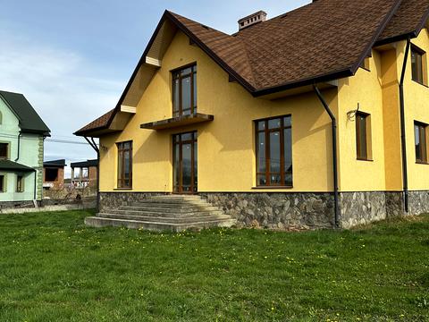 будинок за адресою с. Великий Кучурів, Хмельницького