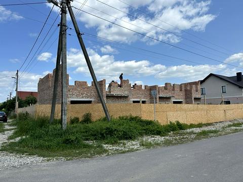 будинок за адресою Героїв УПА вул.