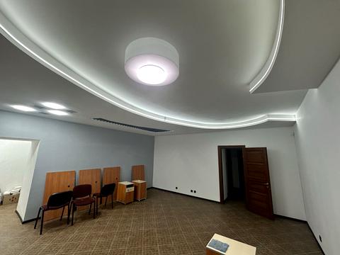 комерційна за адресою Остапа Нижанківського вул., 4а