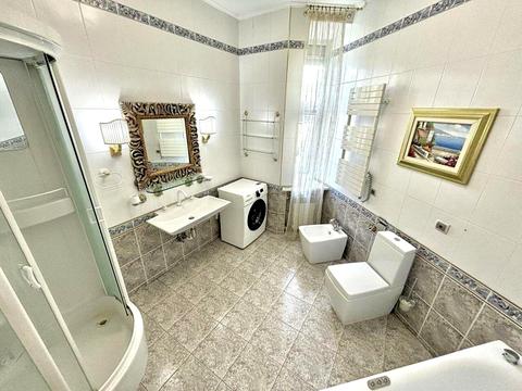 квартира по адресу Институтская ул., 24/7