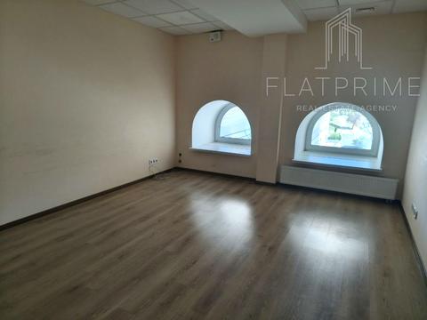 коммерческая по адресу майдан Незалежності пл., 2-А