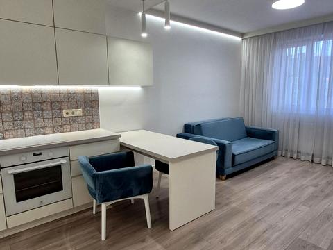 квартира за адресою Воскресенська вул., 18