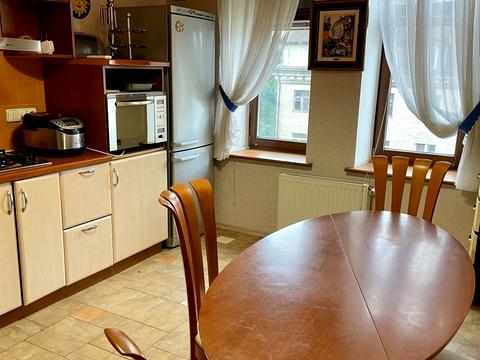 квартира за адресою Богдана Хмельницького вул., 82