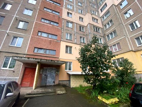 квартира за адресою Івана Миколайчука вул., 60