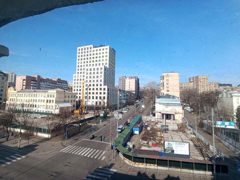 комерційна за адресою Володимирська вул., 97/37