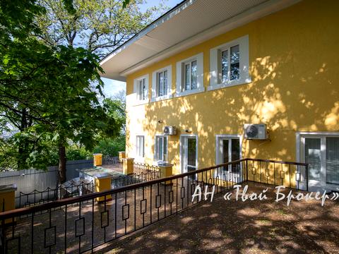 коммерческая по адресу Михаила Грушевского ул., 1-Б