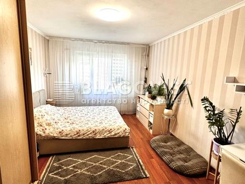 квартира за адресою Миколи Закревського вул., 7