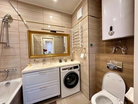 квартира по адресу Днепровская набережная ул., 18-А