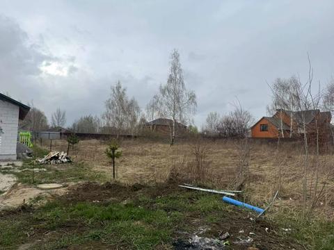 участок по адресу Будівельників, 72