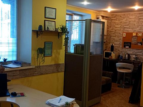комерційна за адресою Павленка вул., 1В