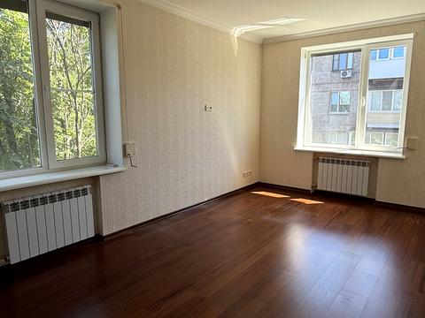 квартира за адресою Леоніда Жаботинського вул. (Правди), 49