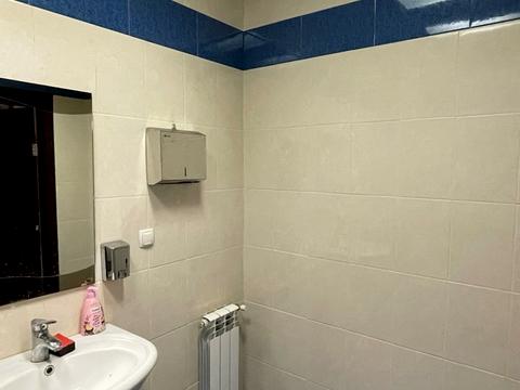 комерційна за адресою Симиренка вул., 2/19