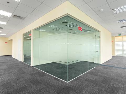 коммерческая по адресу Николая Амосова ул., 12