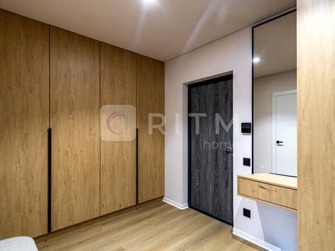 квартира за адресою Степана Бандери вул., 77-Б