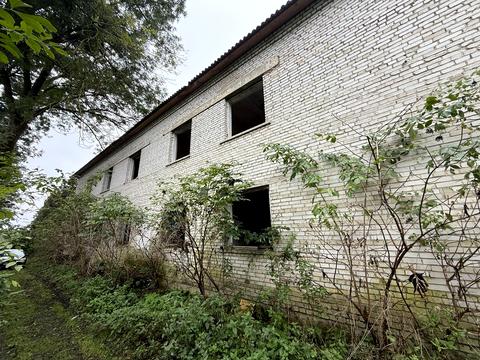 комерційна за адресою Івана Франка вул., 28