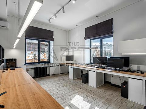 коммерческая по адресу Бессарабская пл., 5