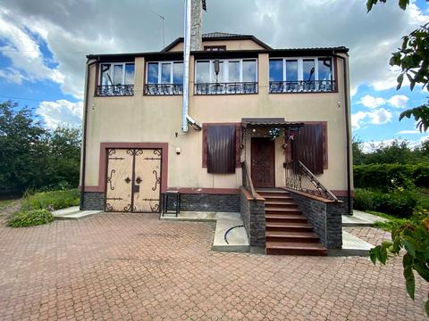 будинок за адресою Підгірна