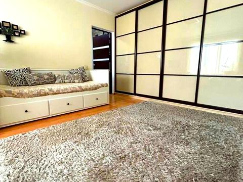 квартира за адресою Феофіла Яновського вул., 1