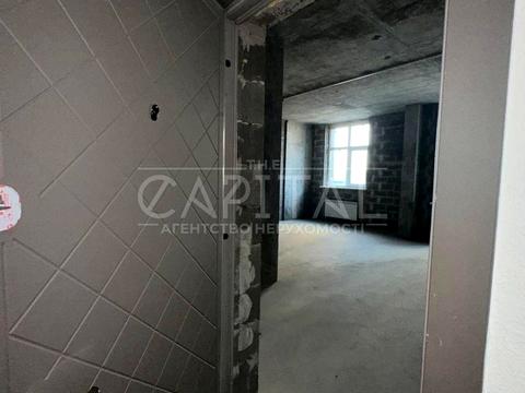комерційна за адресою Микільсько-Слобідська вул., 15
