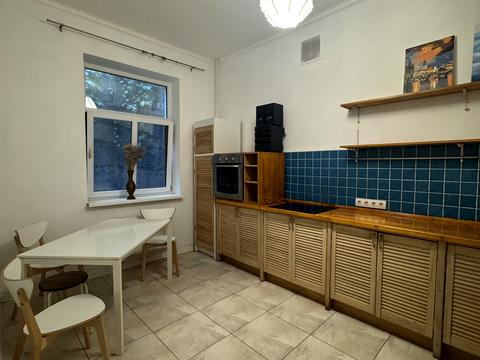 квартира за адресою Кирилівська вул. (Фрунзе), 31-Б