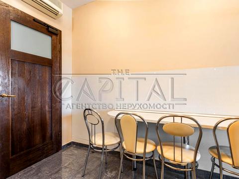 коммерческая по адресу Дегтяревская ул., 33Б