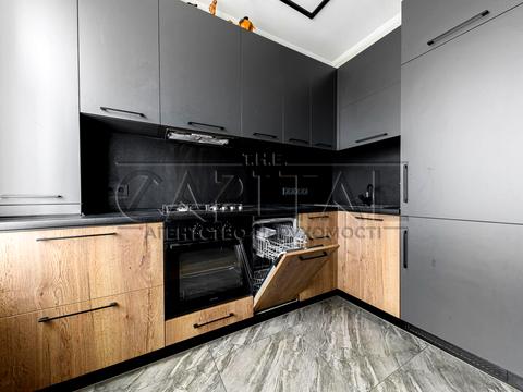 квартира по адресу Леси Украинки пл., 29