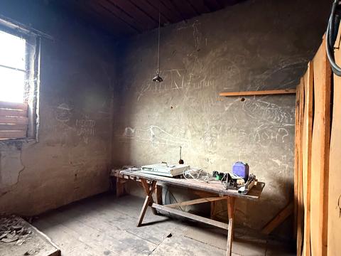 комерційна за адресою Незалежності, 15