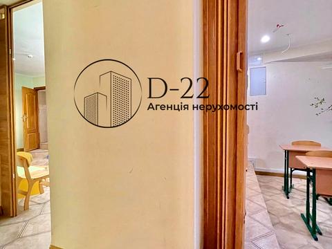 комерційна за адресою Миколи Міхновського бульв. (Дружби Народів), 13