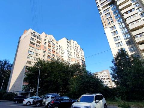 квартира по адресу Андрея Верхогляда ул. (Михайла Драгомирова), 2