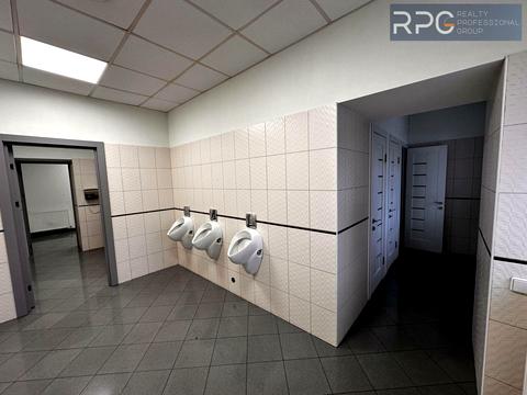 комерційна за адресою Володимирська вул., 101