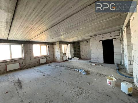 комерційна за адресою Лесі Українки вул., 62-Б