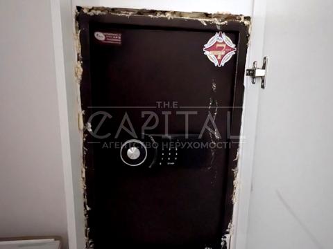 комерційна за адресою Золотоустівська вул., 55