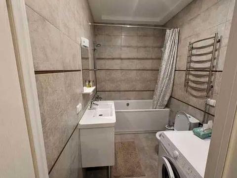 квартира за адресою Абрикосова вул., 12