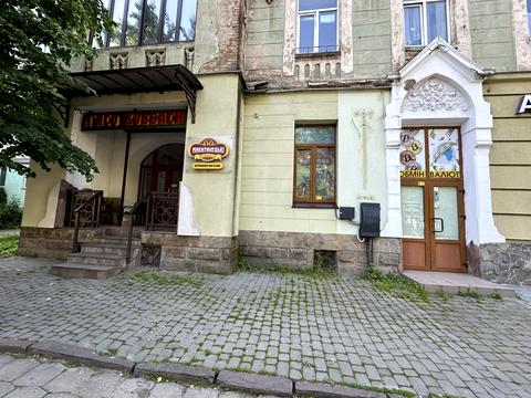 комерційна за адресою Гетьмана Мазепи вул., 48