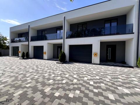 будинок за адресою смт. Брюховичі, Селищна, 4